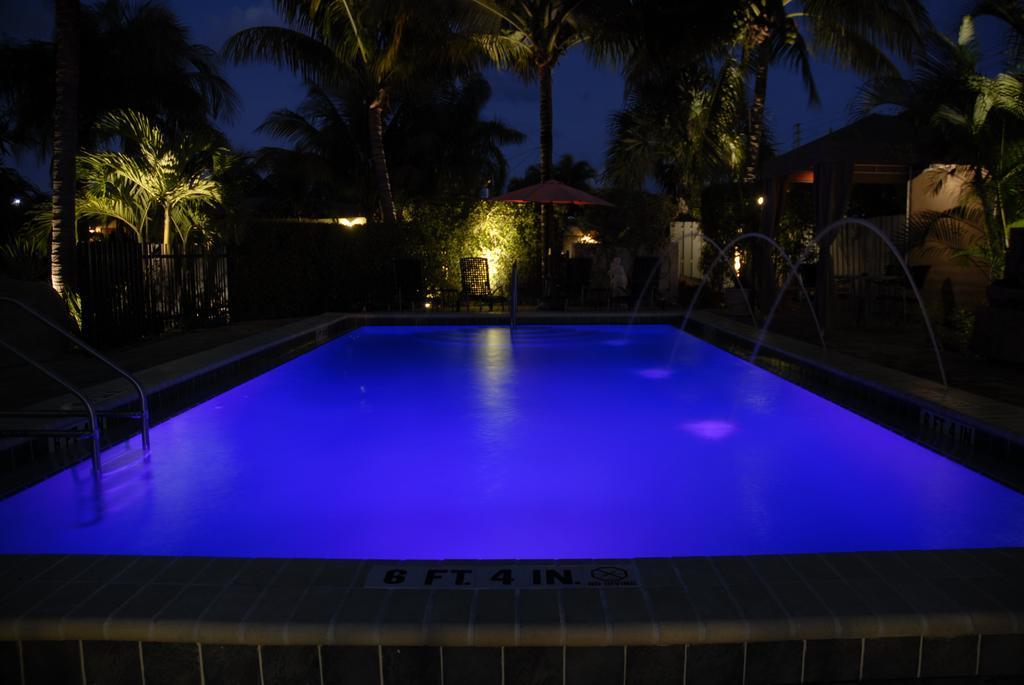 The Cabanas Guesthouse & Spa - Gay Resort Catering To Gay Men Fort Lauderdale Exterior photo