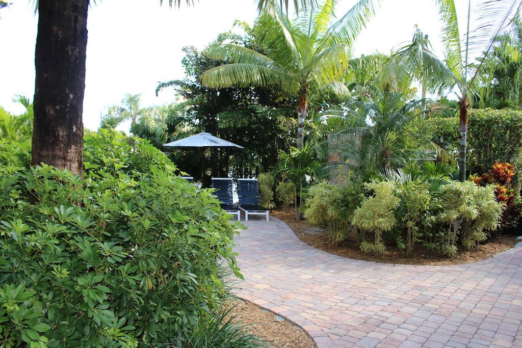 The Cabanas Guesthouse & Spa - Gay Resort Catering To Gay Men Fort Lauderdale Exterior photo