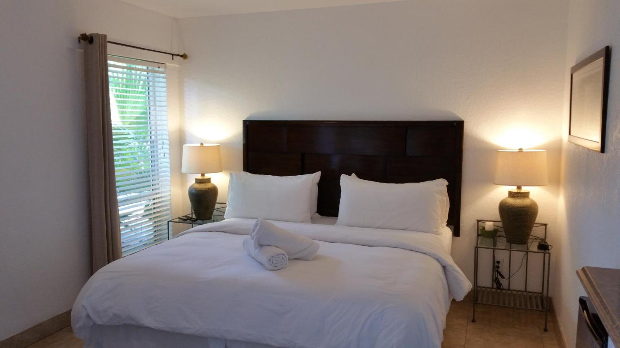 The Cabanas Guesthouse & Spa - Gay Resort Catering To Gay Men Fort Lauderdale Room photo
