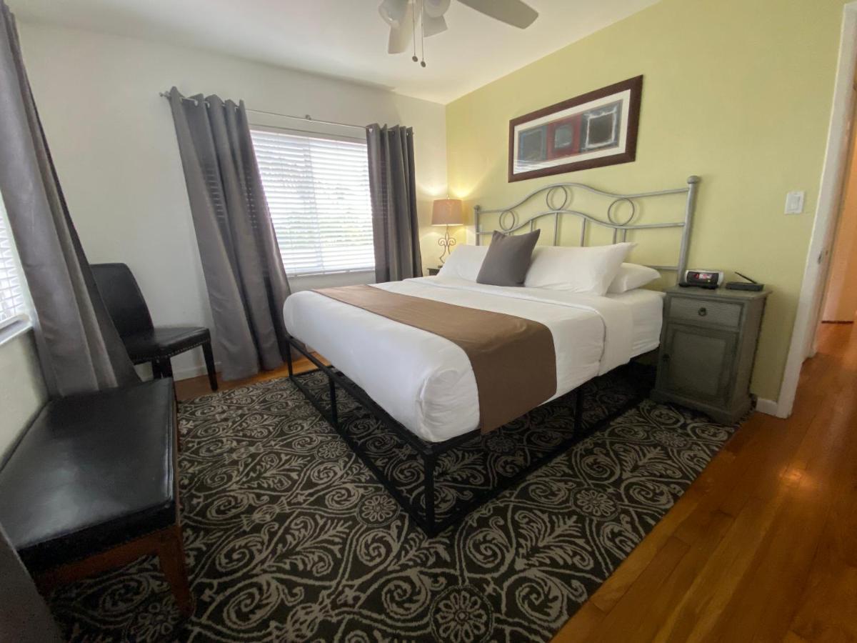 The Cabanas Guesthouse & Spa - Gay Resort Catering To Gay Men Fort Lauderdale Exterior photo